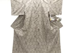 亀甲模様織り出し本場泥大島紬着物(5マルキ)